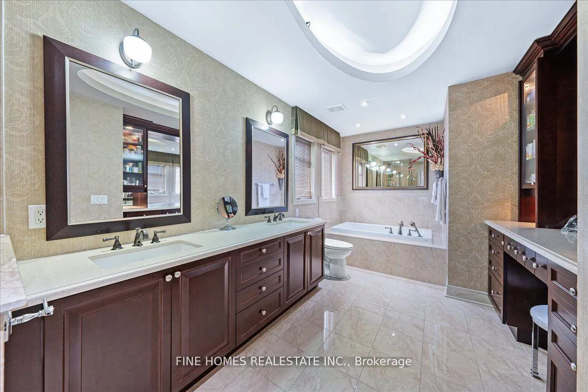 Photo 20 of 26 Gesher Crescent, Vaughan, Patterson — HOMEH