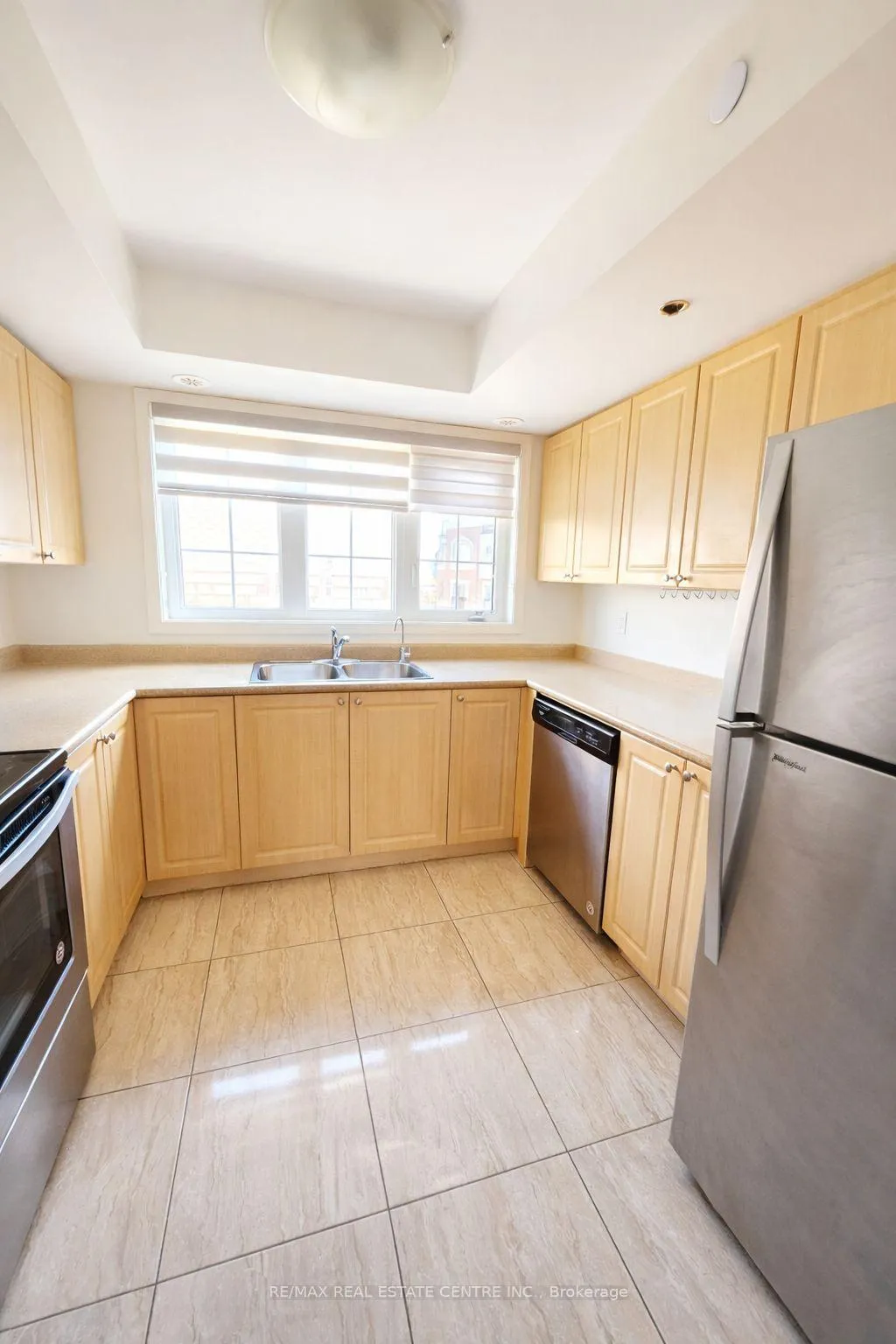 Photo 5 of Unit 382, 2387 Chevron Prince Path, Oshawa, Windfields — HOMEH