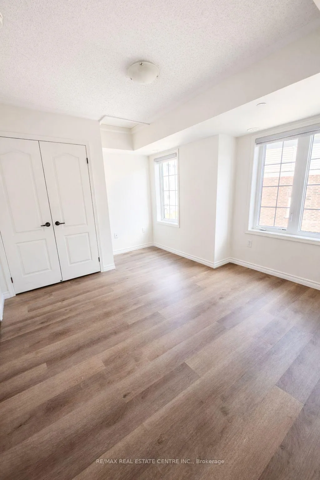 Photo 10 of Unit 382, 2387 Chevron Prince Path, Oshawa, Windfields — HOMEH