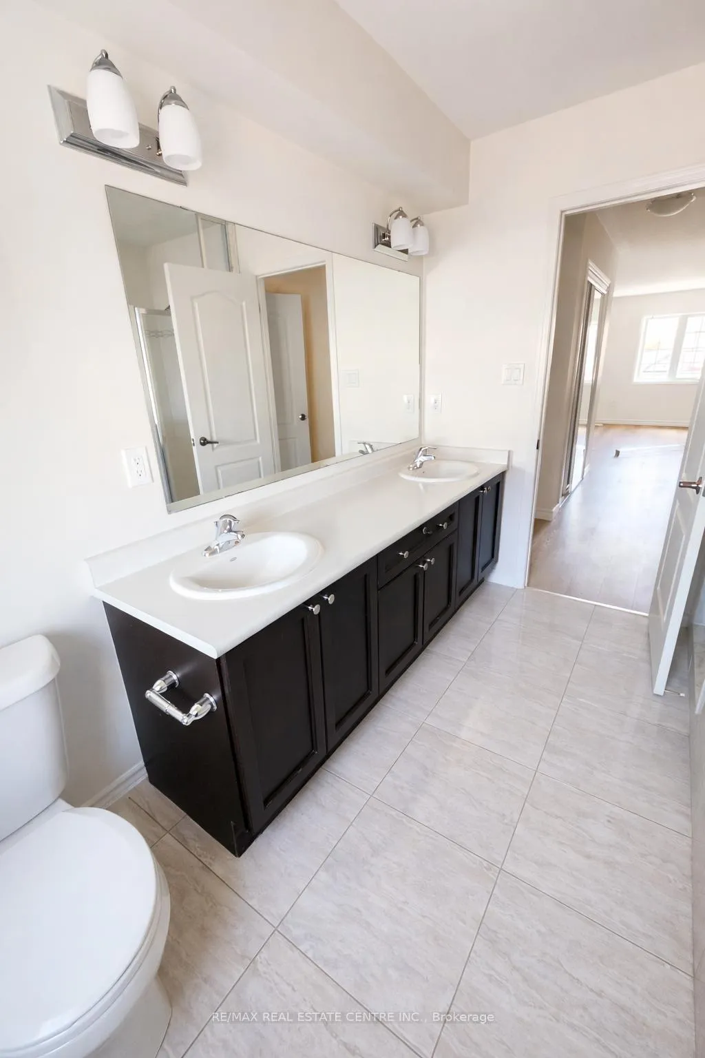 Photo 16 of Unit 382, 2387 Chevron Prince Path, Oshawa, Windfields — HOMEH
