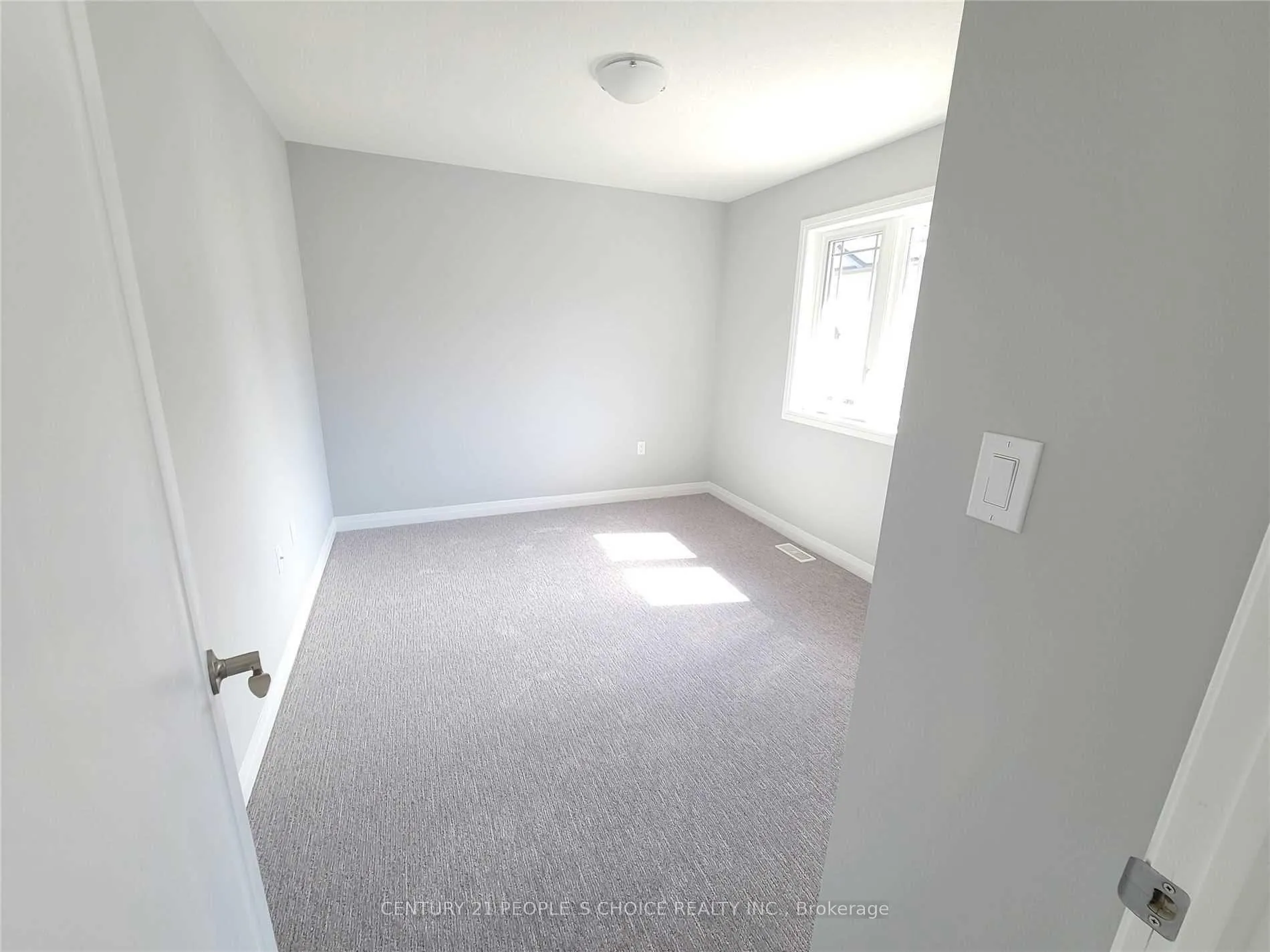 Photo 23 of 2 Loon Lane, Hamilton, Rural Glanbrook — HOMEH