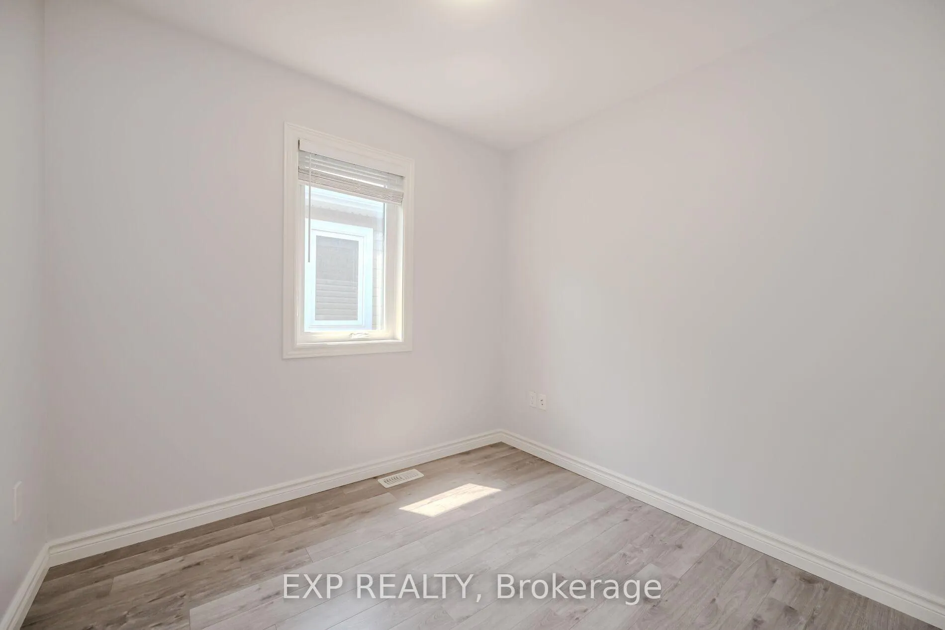Photo 29 of Unit UPPER, 10B Lloyd Street, St. Catharines, Western Hill — HOMEH