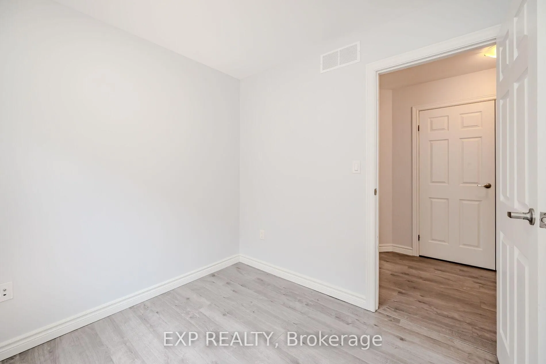 Photo 31 of Unit UPPER, 10B Lloyd Street, St. Catharines, Western Hill — HOMEH
