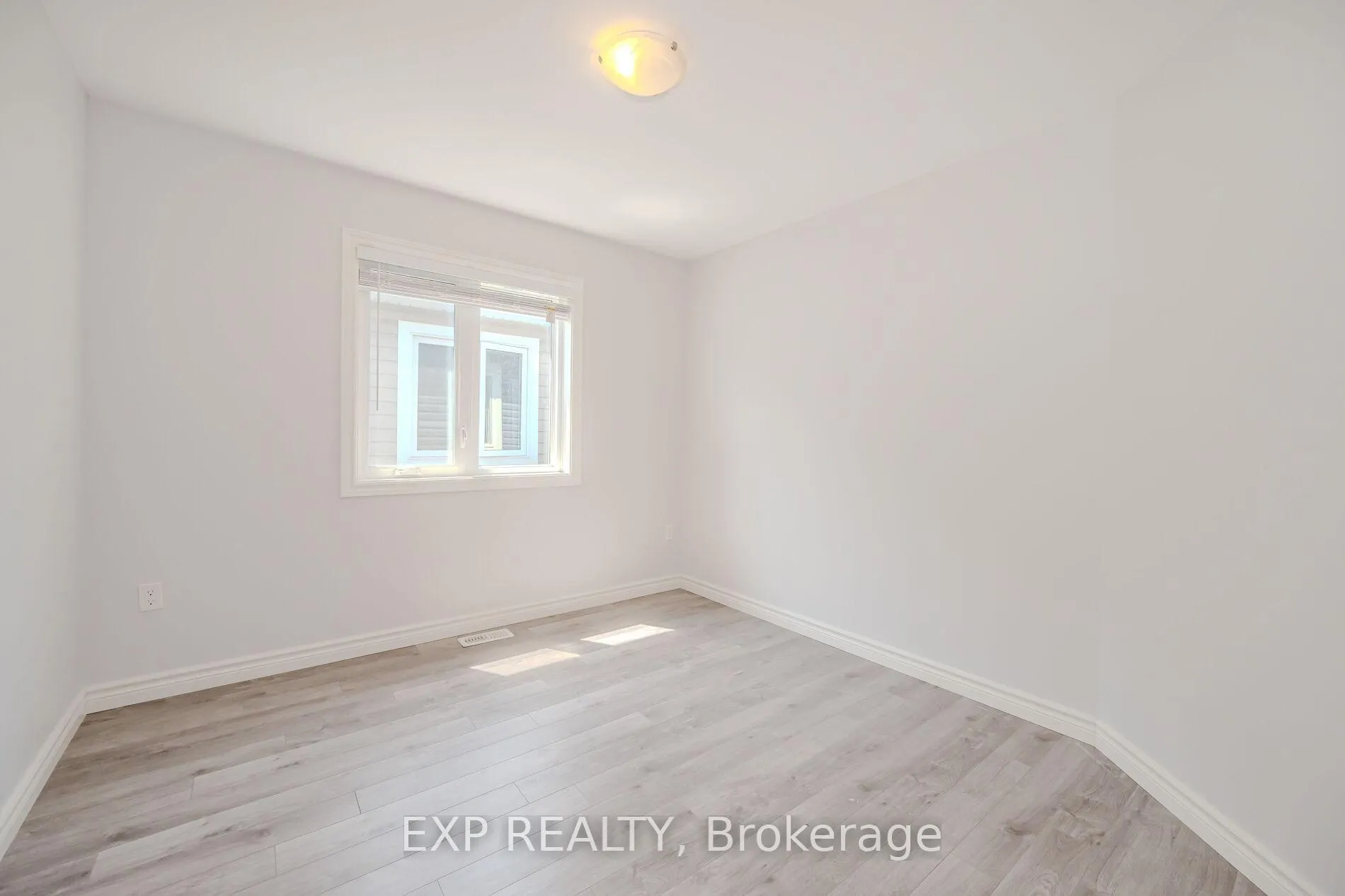 Photo 32 of Unit UPPER, 10B Lloyd Street, St. Catharines, Western Hill — HOMEH