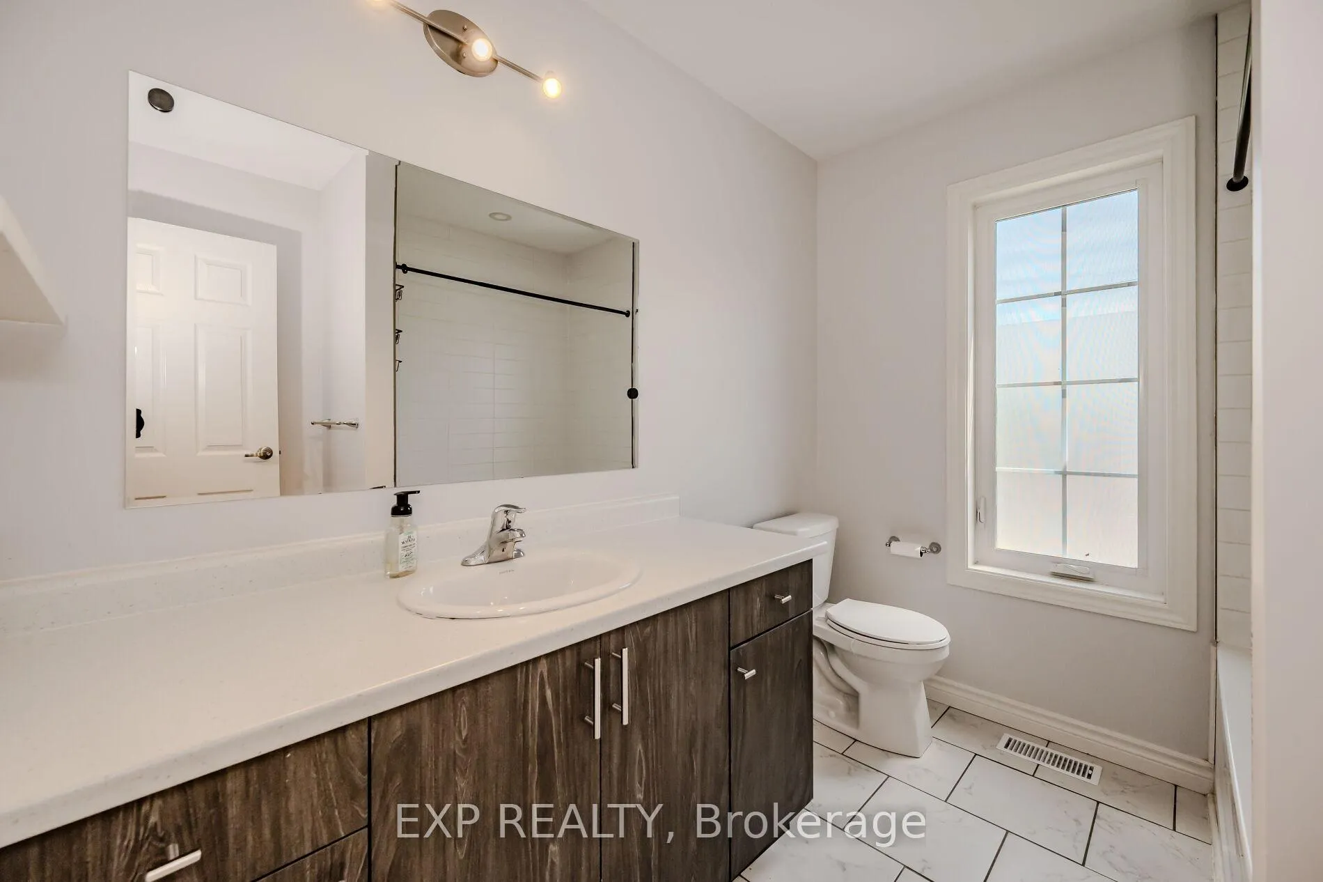 Photo 38 of Unit UPPER, 10B Lloyd Street, St. Catharines, Western Hill — HOMEH