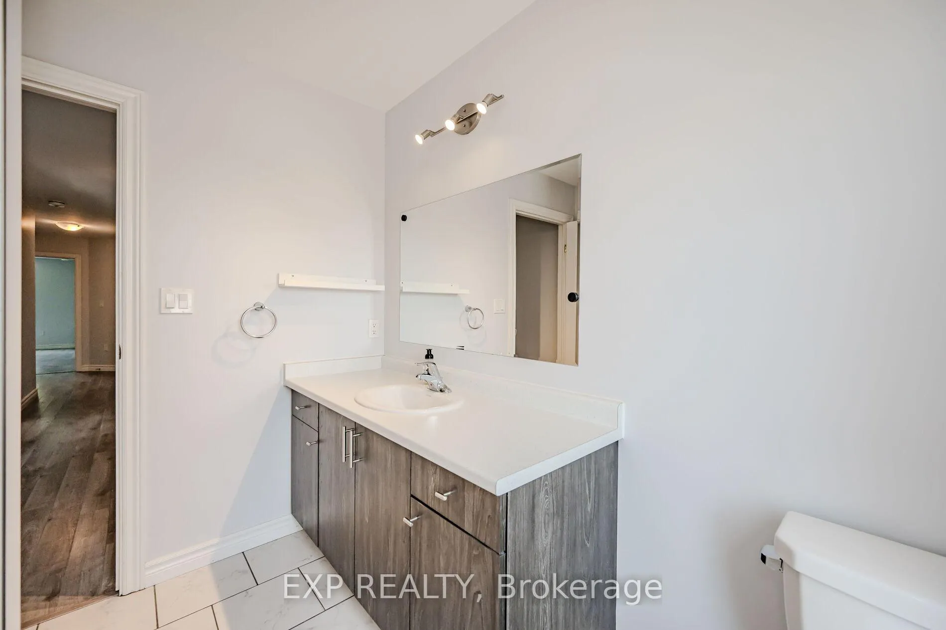 Photo 39 of Unit UPPER, 10B Lloyd Street, St. Catharines, Western Hill — HOMEH