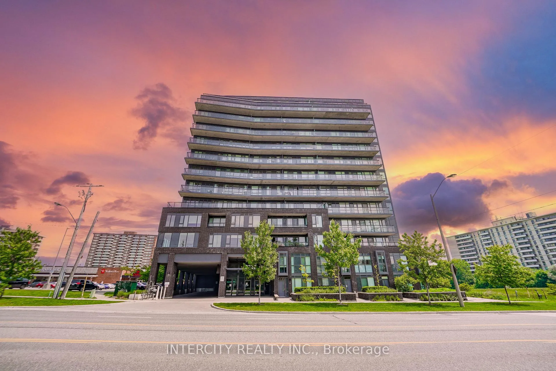 Photo 1 of Unit 611, 3237 Bayview Avenue, North York, Bayview Village — HOMEH
