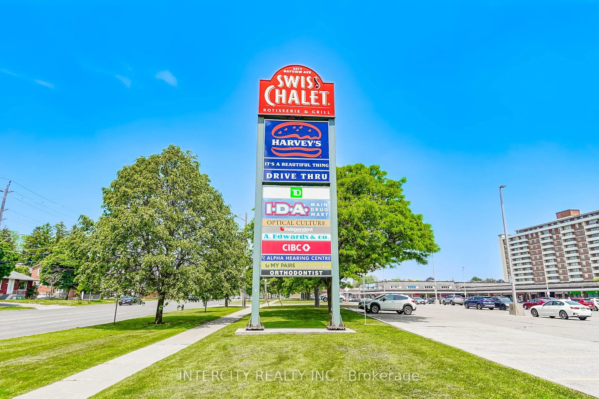 Photo 10 of Unit 611, 3237 Bayview Avenue, North York, Bayview Village — HOMEH