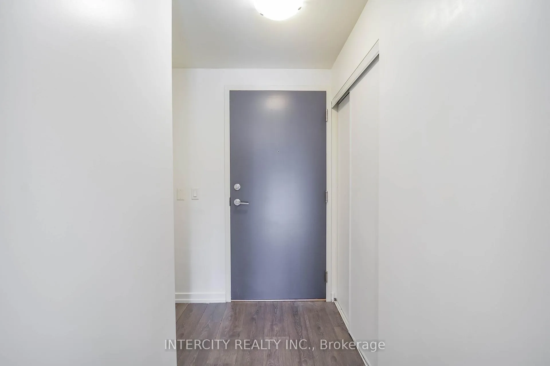 Photo 16 of Unit 611, 3237 Bayview Avenue, North York, Bayview Village — HOMEH