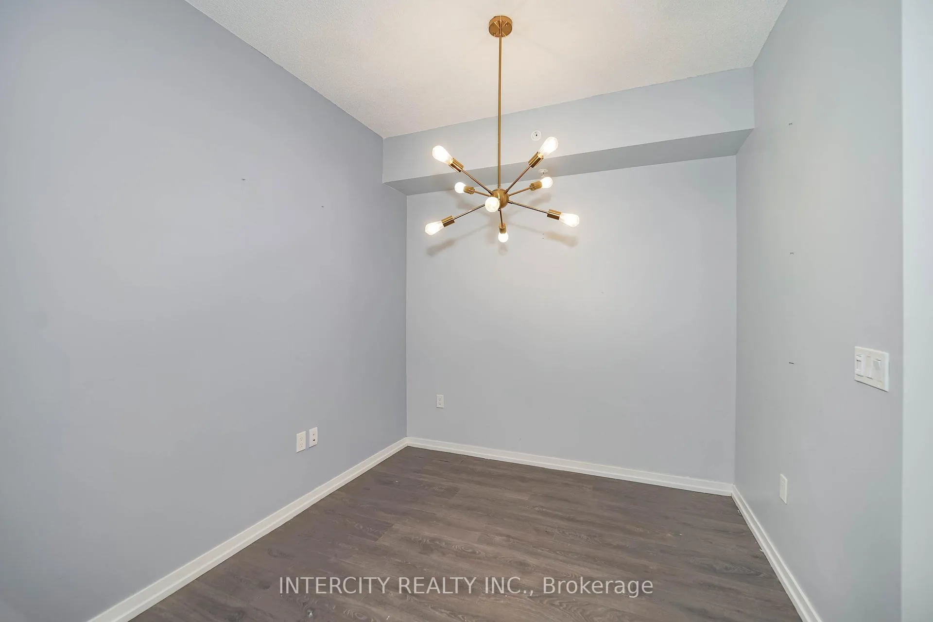 Photo 23 of Unit 611, 3237 Bayview Avenue, North York, Bayview Village — HOMEH