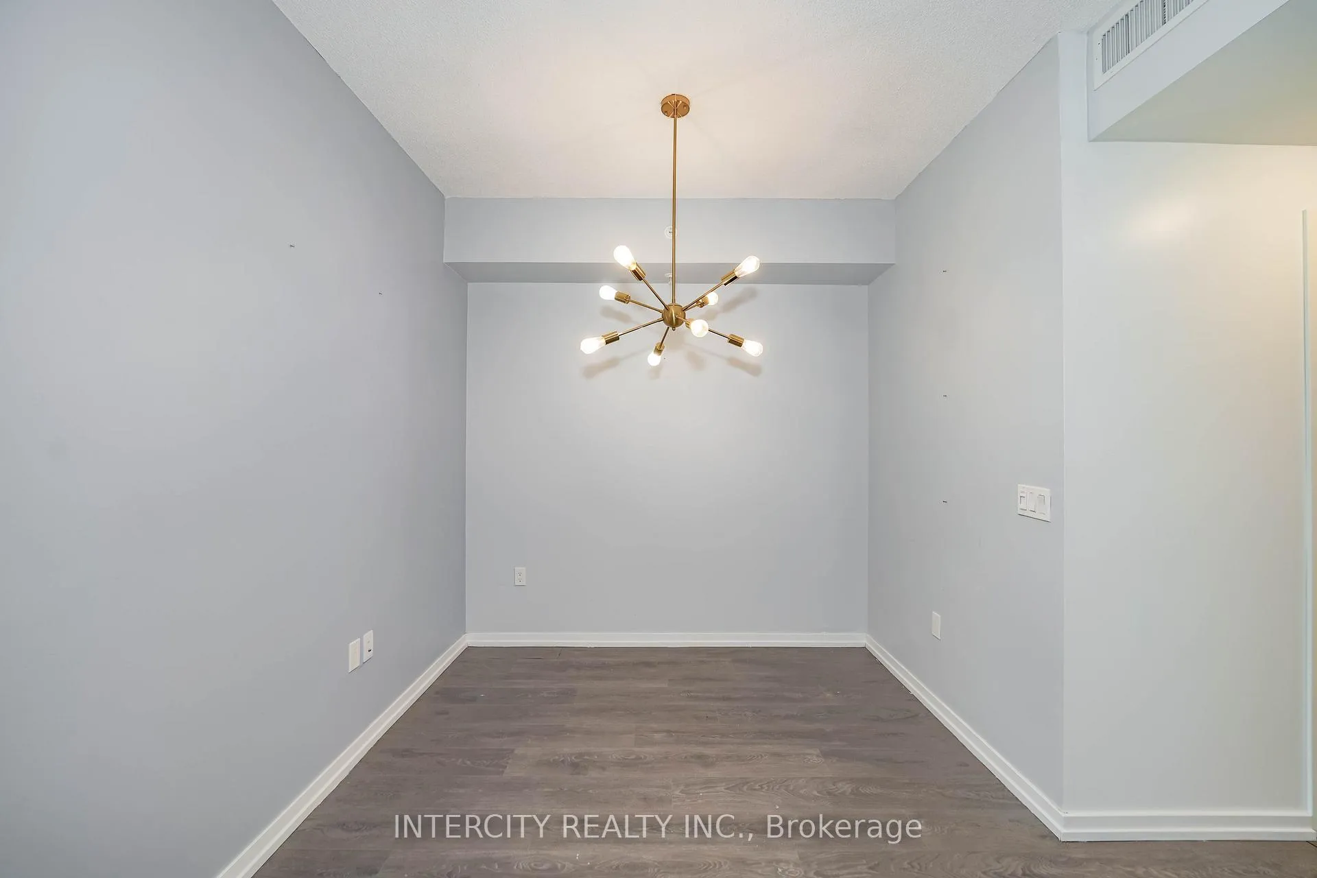 Photo 24 of Unit 611, 3237 Bayview Avenue, North York, Bayview Village — HOMEH