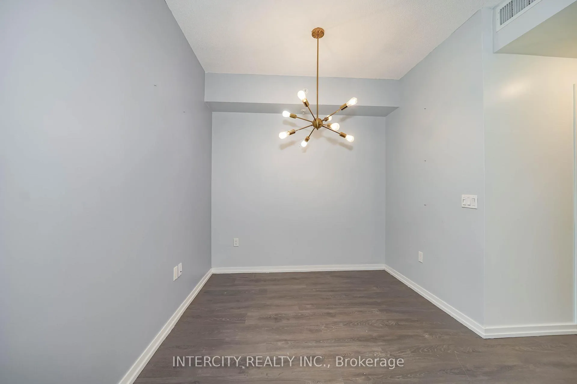 Photo 25 of Unit 611, 3237 Bayview Avenue, North York, Bayview Village — HOMEH