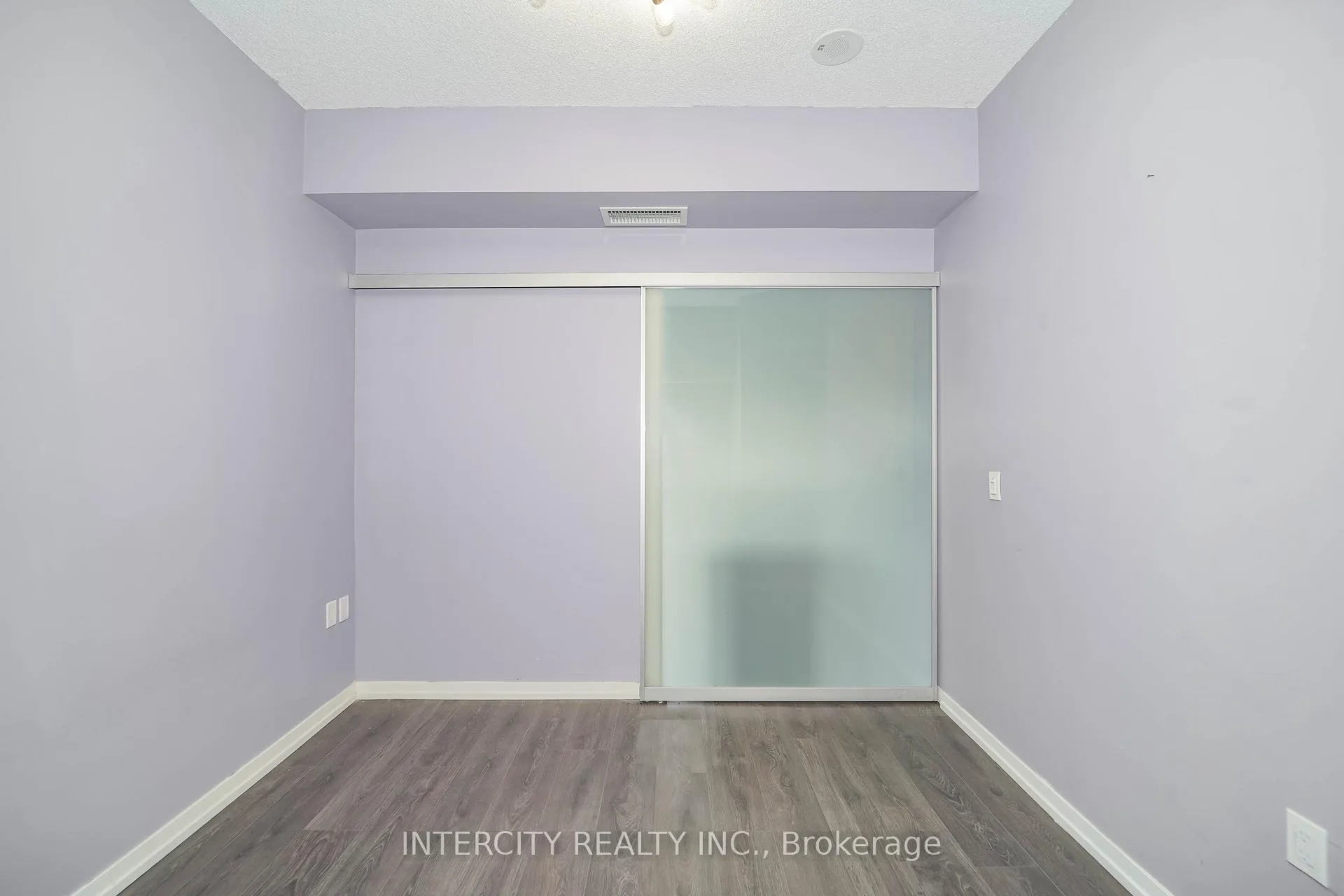 Photo 28 of Unit 611, 3237 Bayview Avenue, North York, Bayview Village — HOMEH