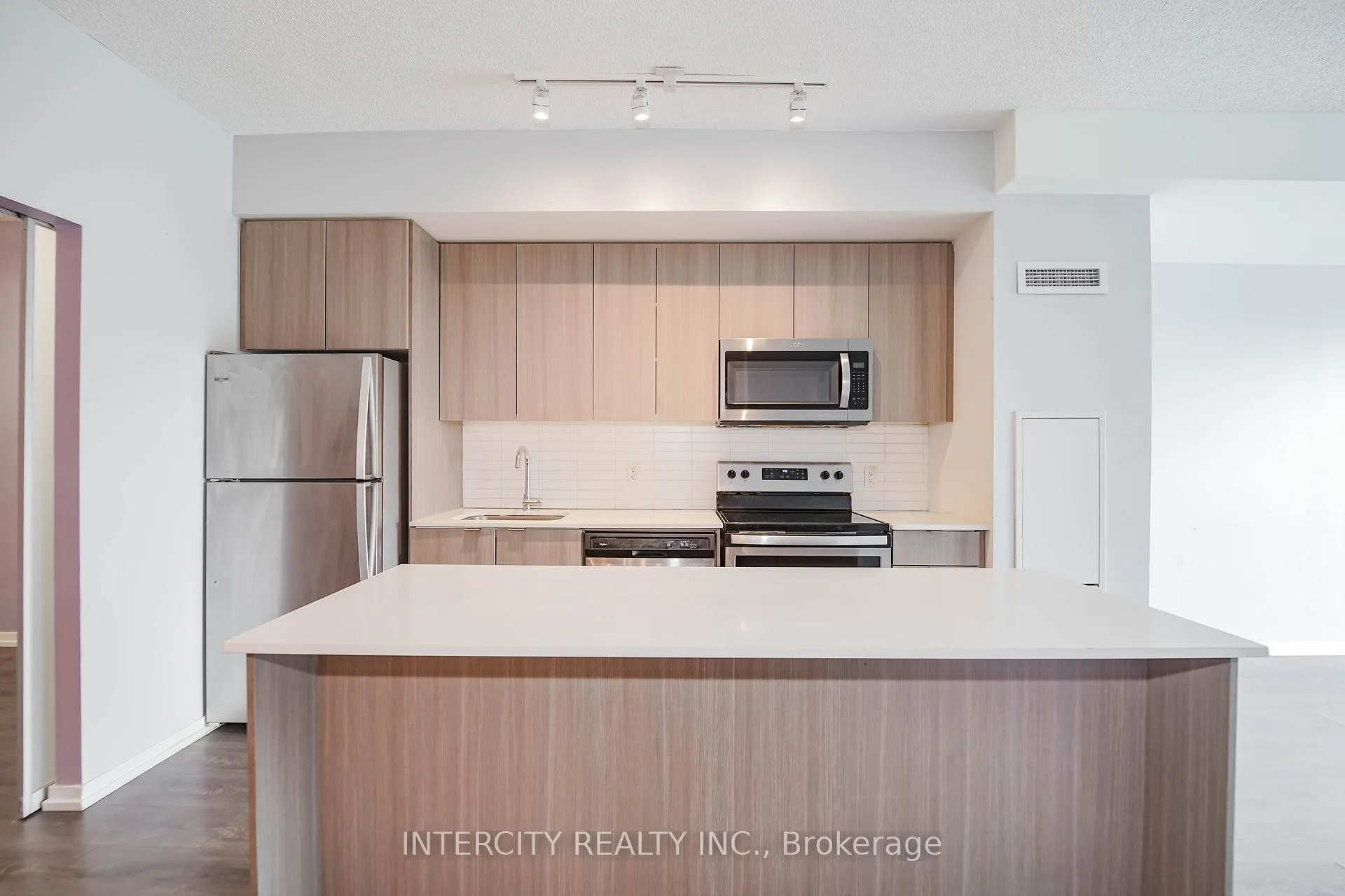 Photo 30 of Unit 611, 3237 Bayview Avenue, North York, Bayview Village — HOMEH