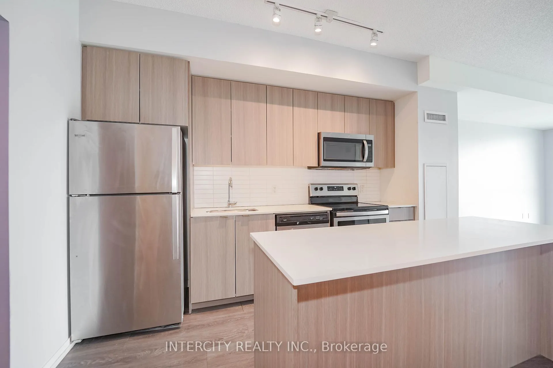 Photo 31 of Unit 611, 3237 Bayview Avenue, North York, Bayview Village — HOMEH