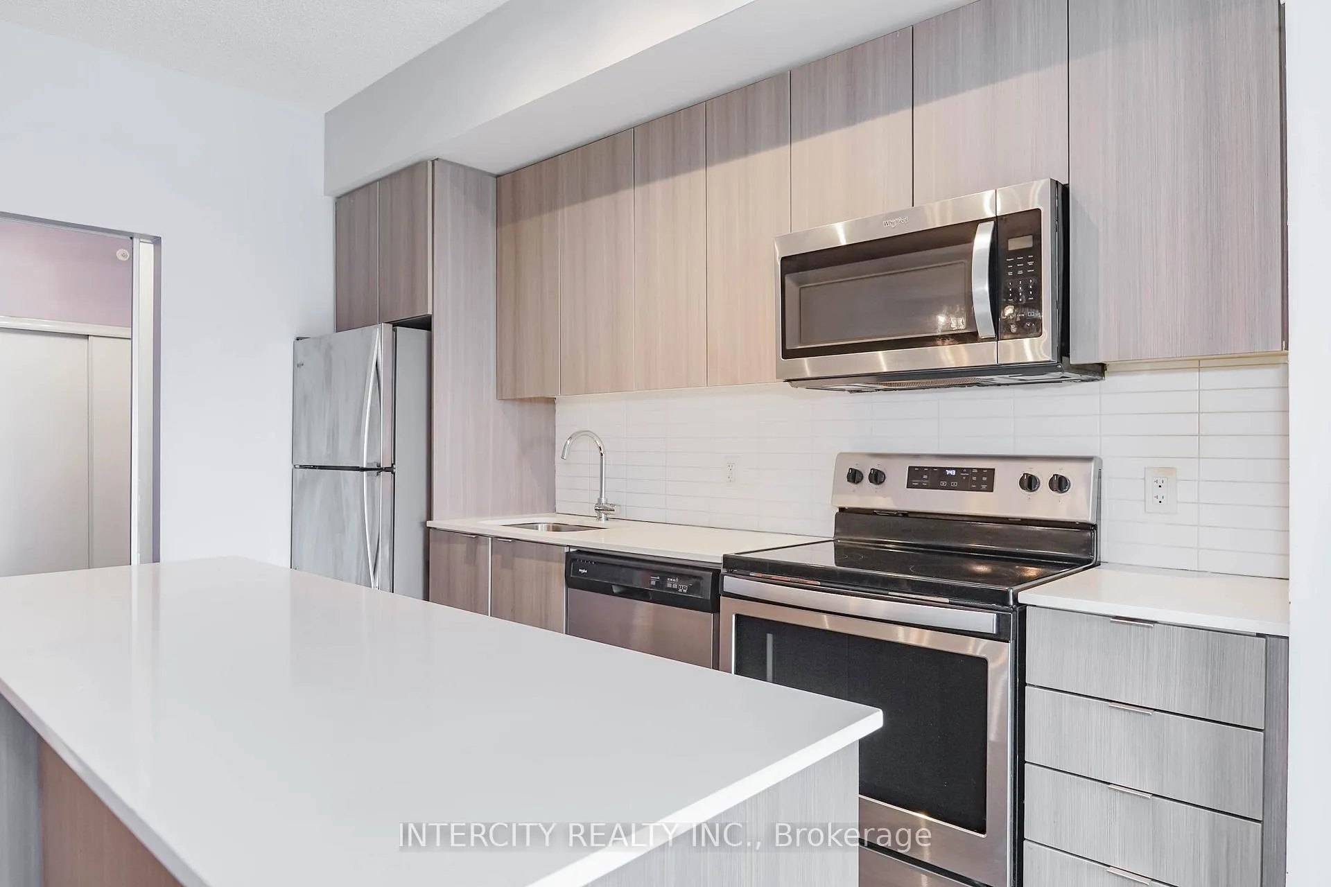 Photo 34 of Unit 611, 3237 Bayview Avenue, North York, Bayview Village — HOMEH