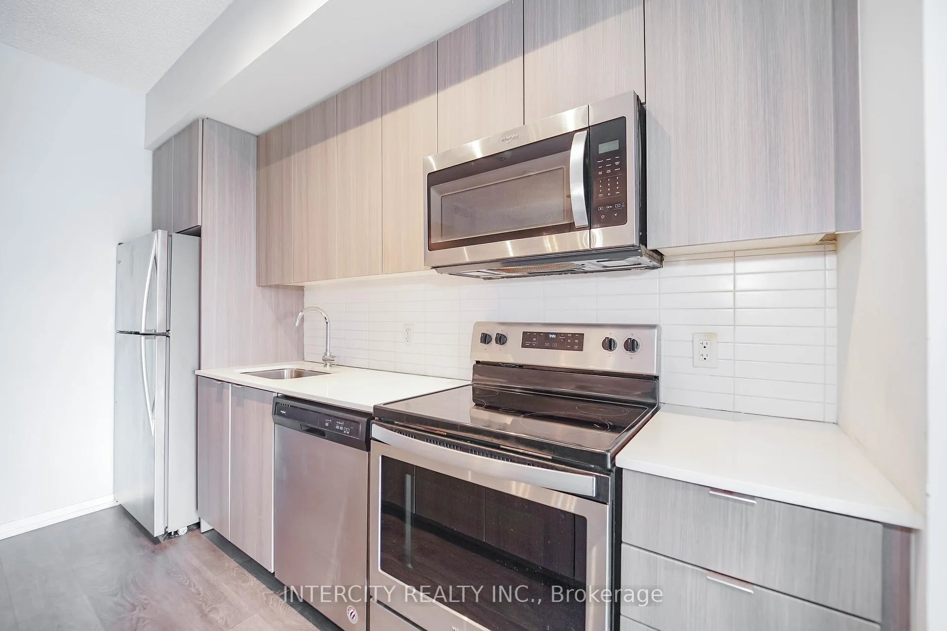 Photo 35 of Unit 611, 3237 Bayview Avenue, North York, Bayview Village — HOMEH