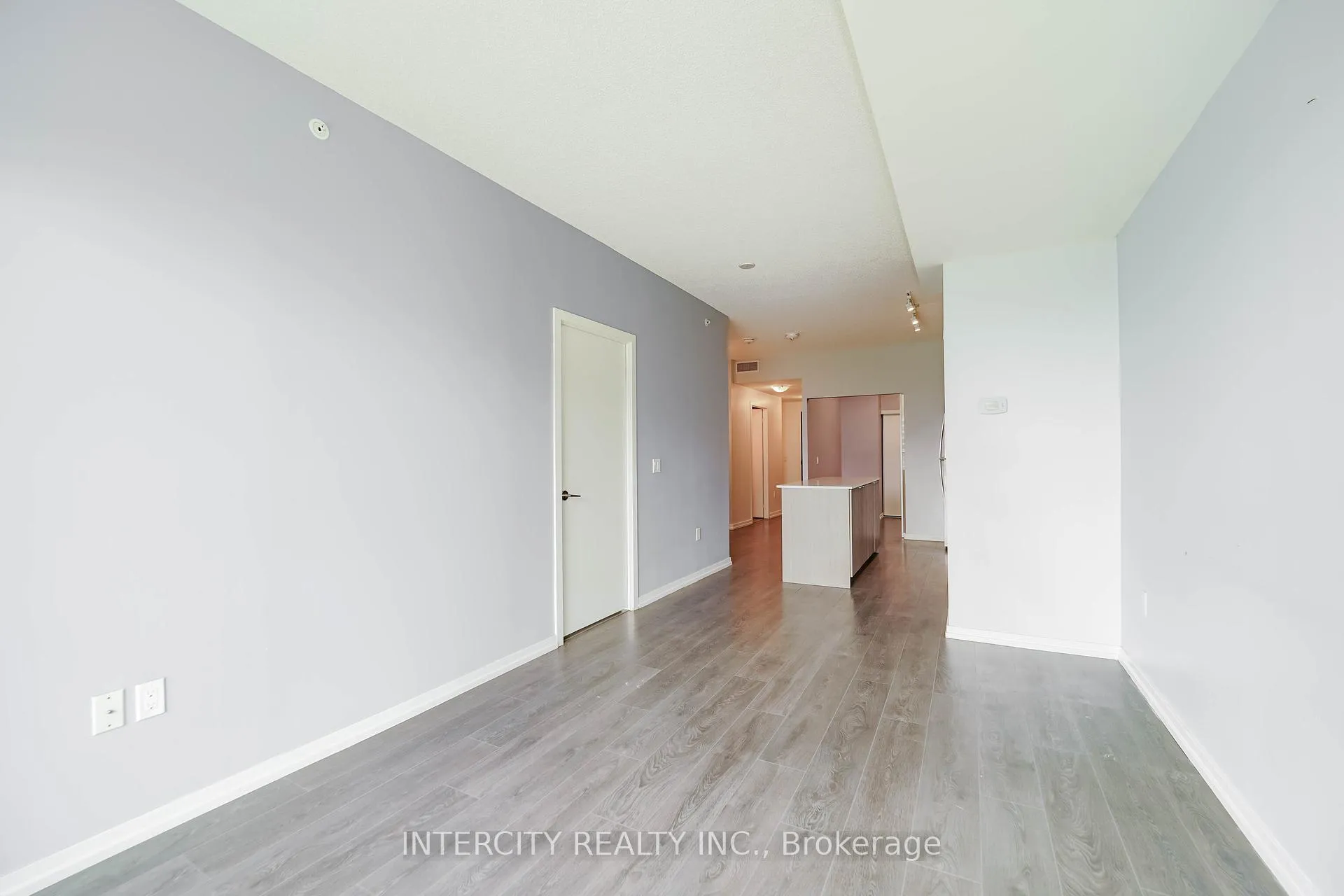 Photo 39 of Unit 611, 3237 Bayview Avenue, North York, Bayview Village — HOMEH