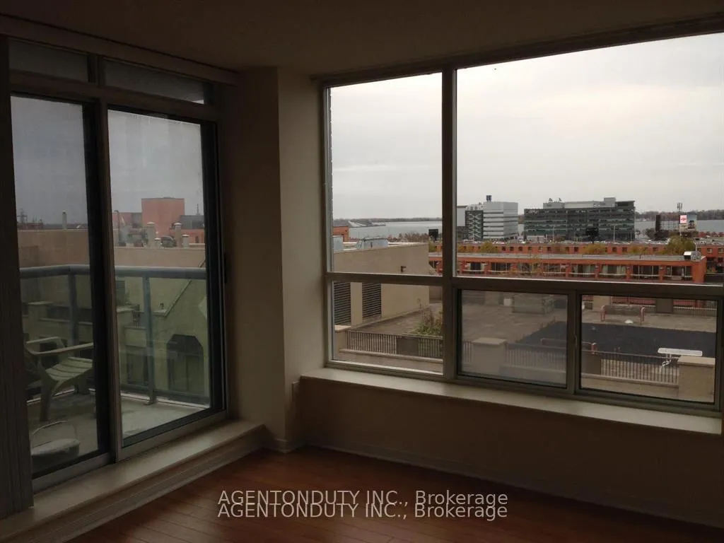 Photo 15 of Unit 930, 109 Front Street E, Toronto, Waterfront Communities — HOMEH