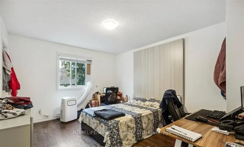 Photo 3 of Unit 2, 262 Patricia Avenue, Kitchener — HOMEH