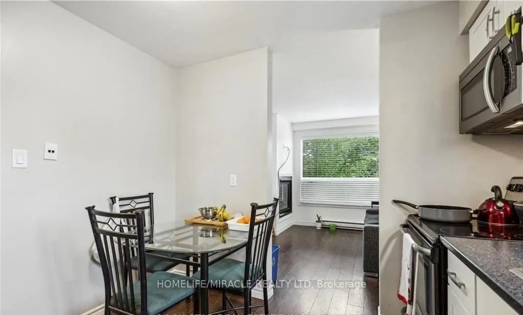 Photo 4 of Unit 2, 262 Patricia Avenue, Kitchener — HOMEH