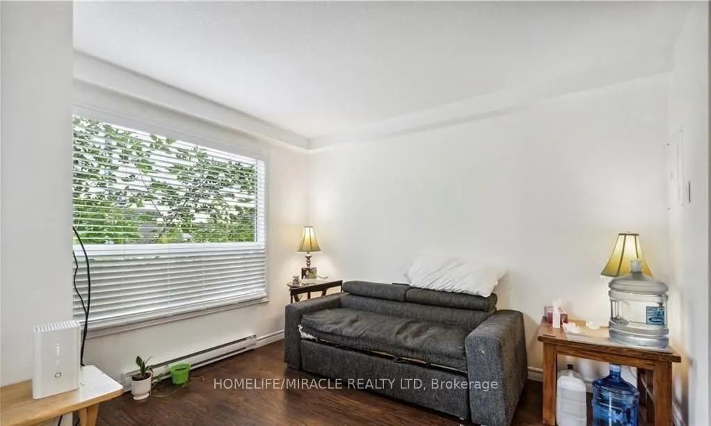 Photo 5 of Unit 2, 262 Patricia Avenue, Kitchener — HOMEH