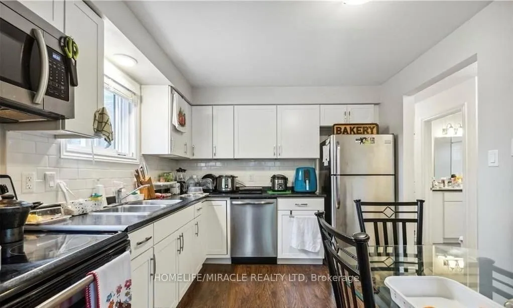 Photo 10 of Unit 2, 262 Patricia Avenue, Kitchener — HOMEH