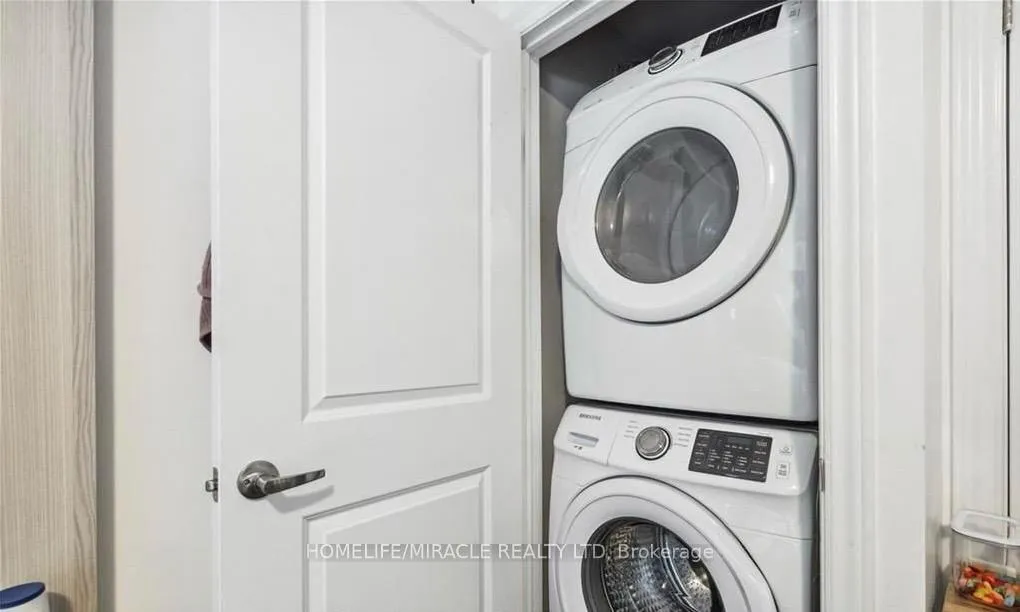 Photo 11 of Unit 2, 262 Patricia Avenue, Kitchener — HOMEH