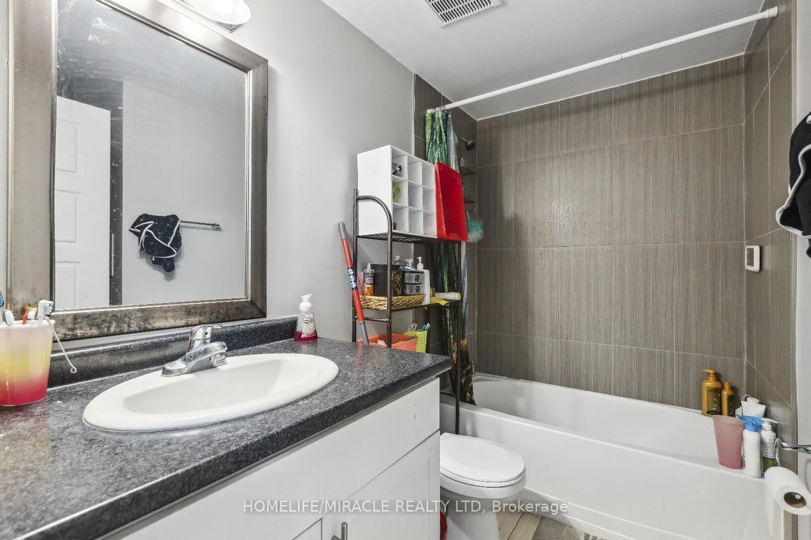 Photo 17 of Unit 2, 262 Patricia Avenue, Kitchener — HOMEH