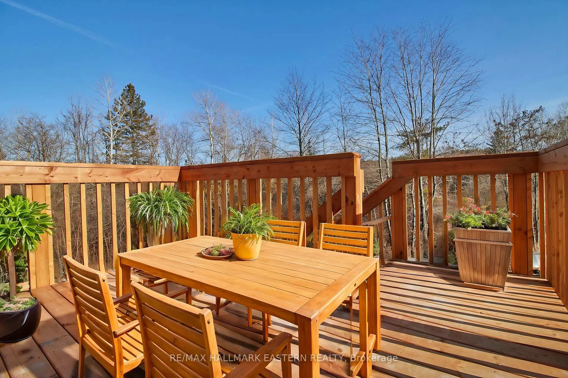 Photo 5 of 37 Coldbrook Drive, Cavan Monaghan, Cavan Twp — HOMEH