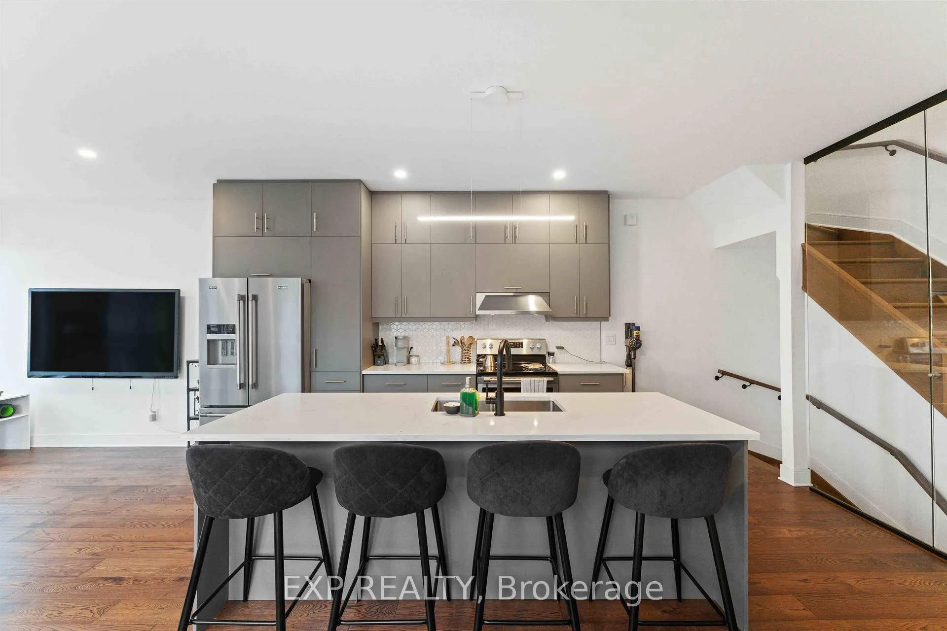 Photo 10 of 9 Anderson Street, Ottawa, West Centre Town — HOMEH