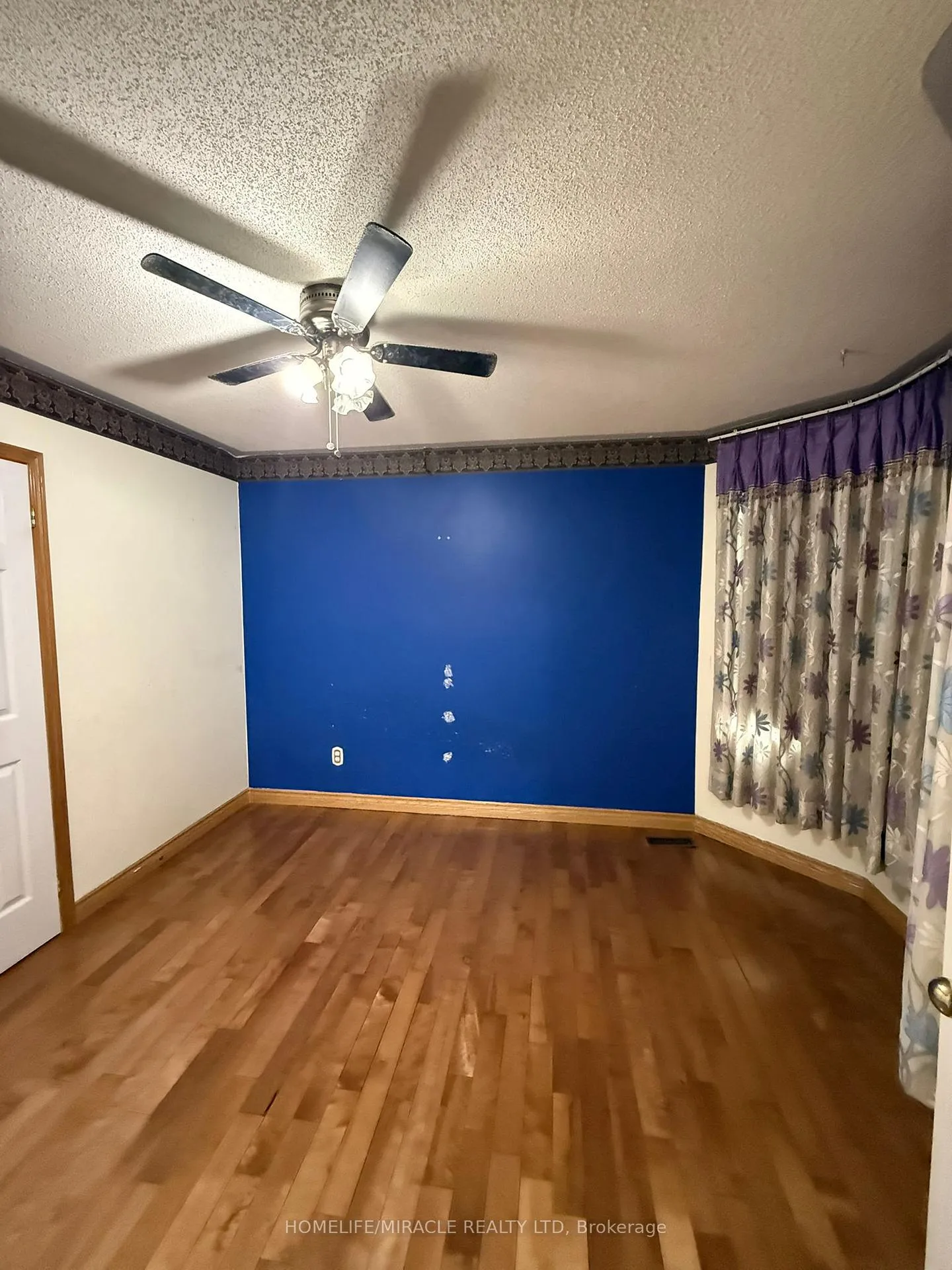 Photo 16 of 144 Sandyshores Drive W, Brampton, Sandringham-Wellington — HOMEH