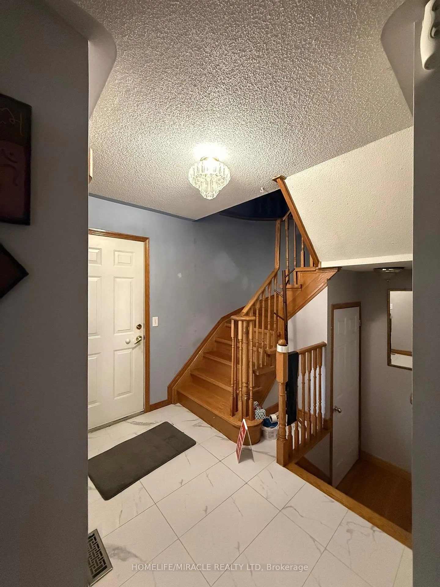 Photo 20 of 144 Sandyshores Drive W, Brampton, Sandringham-Wellington — HOMEH