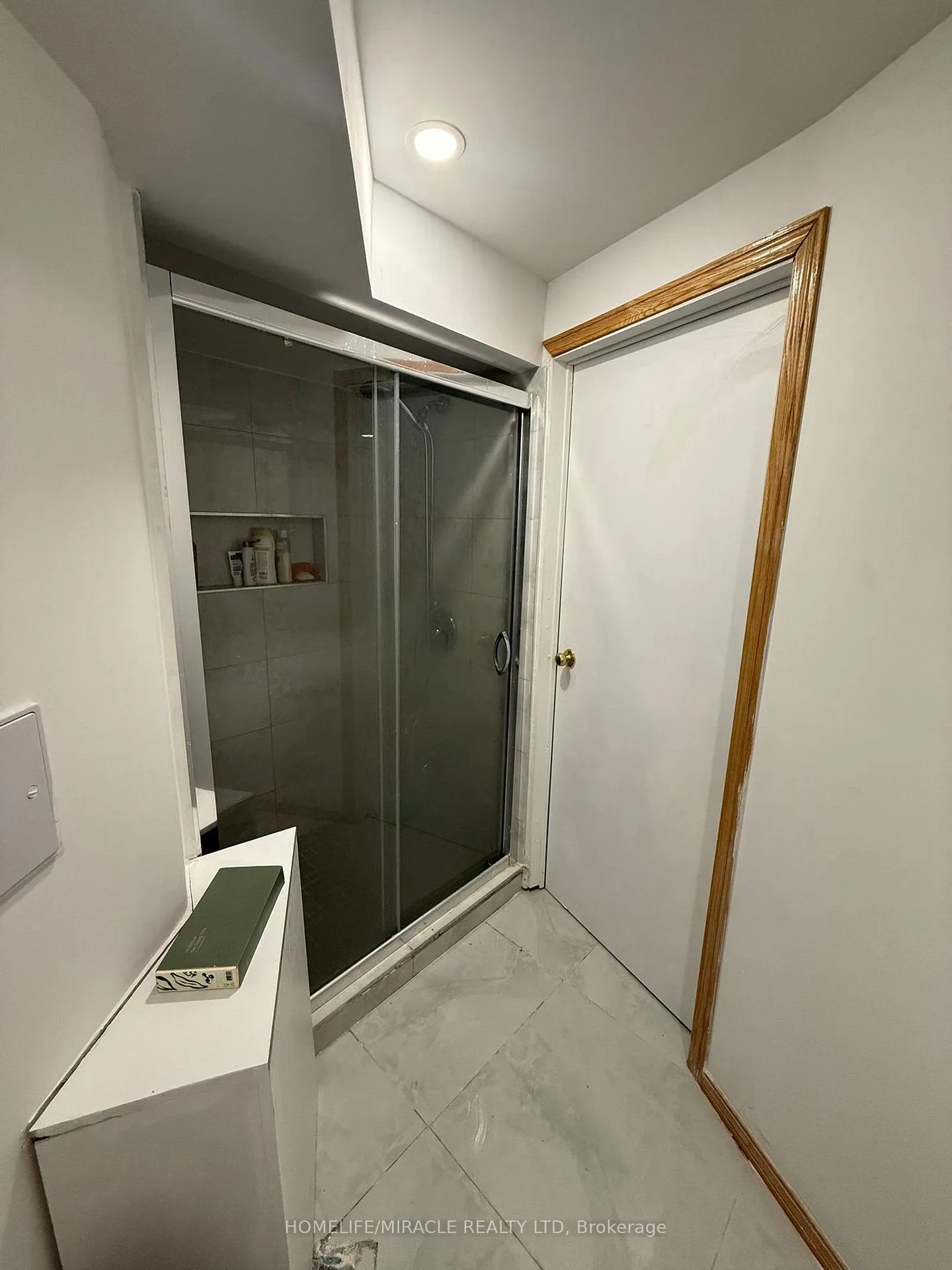 Photo 21 of 144 Sandyshores Drive W, Brampton, Sandringham-Wellington — HOMEH