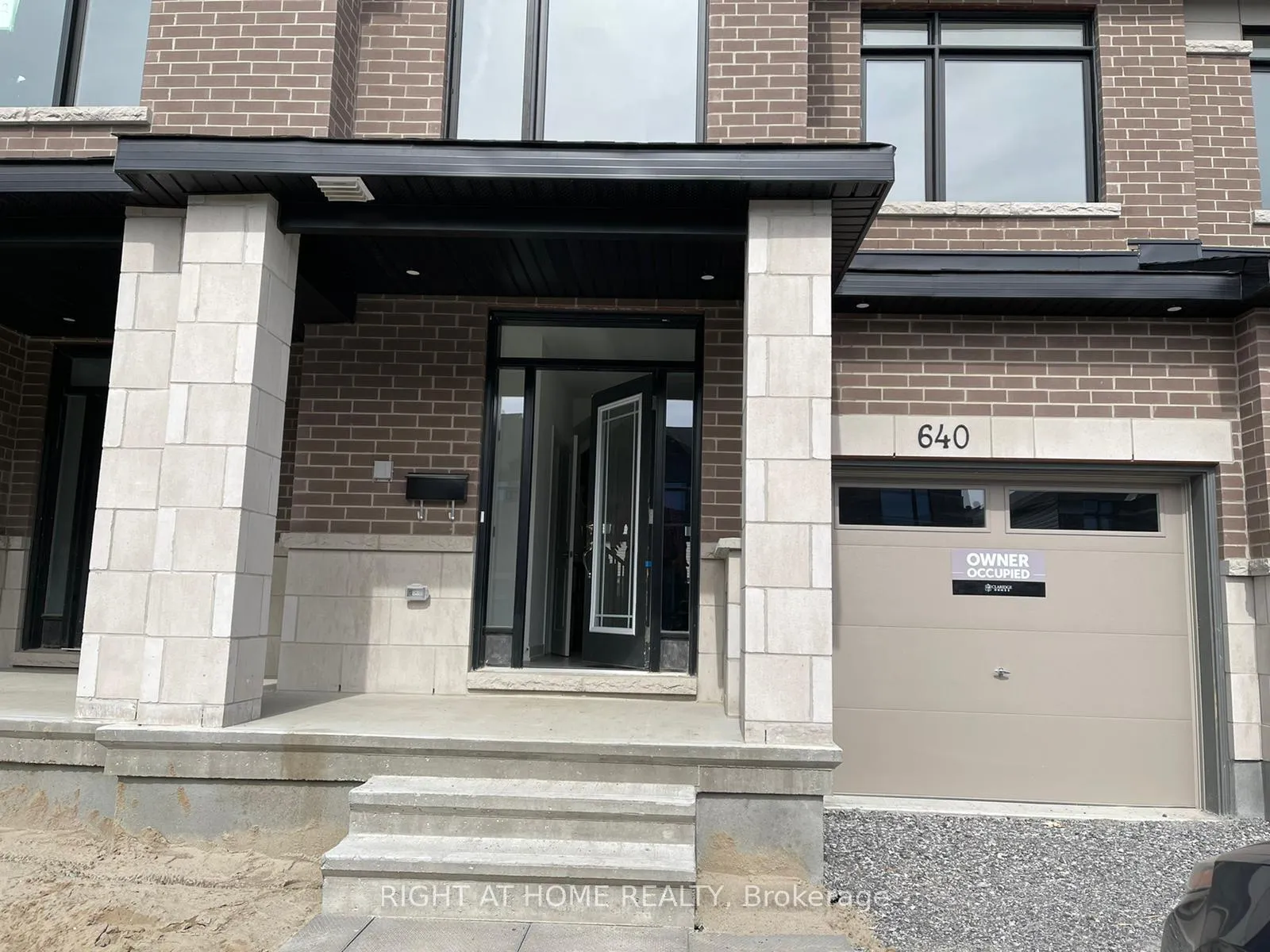 Photo 2 of 640 Rathburn Lane, Ottawa, Leitrim — HOMEH