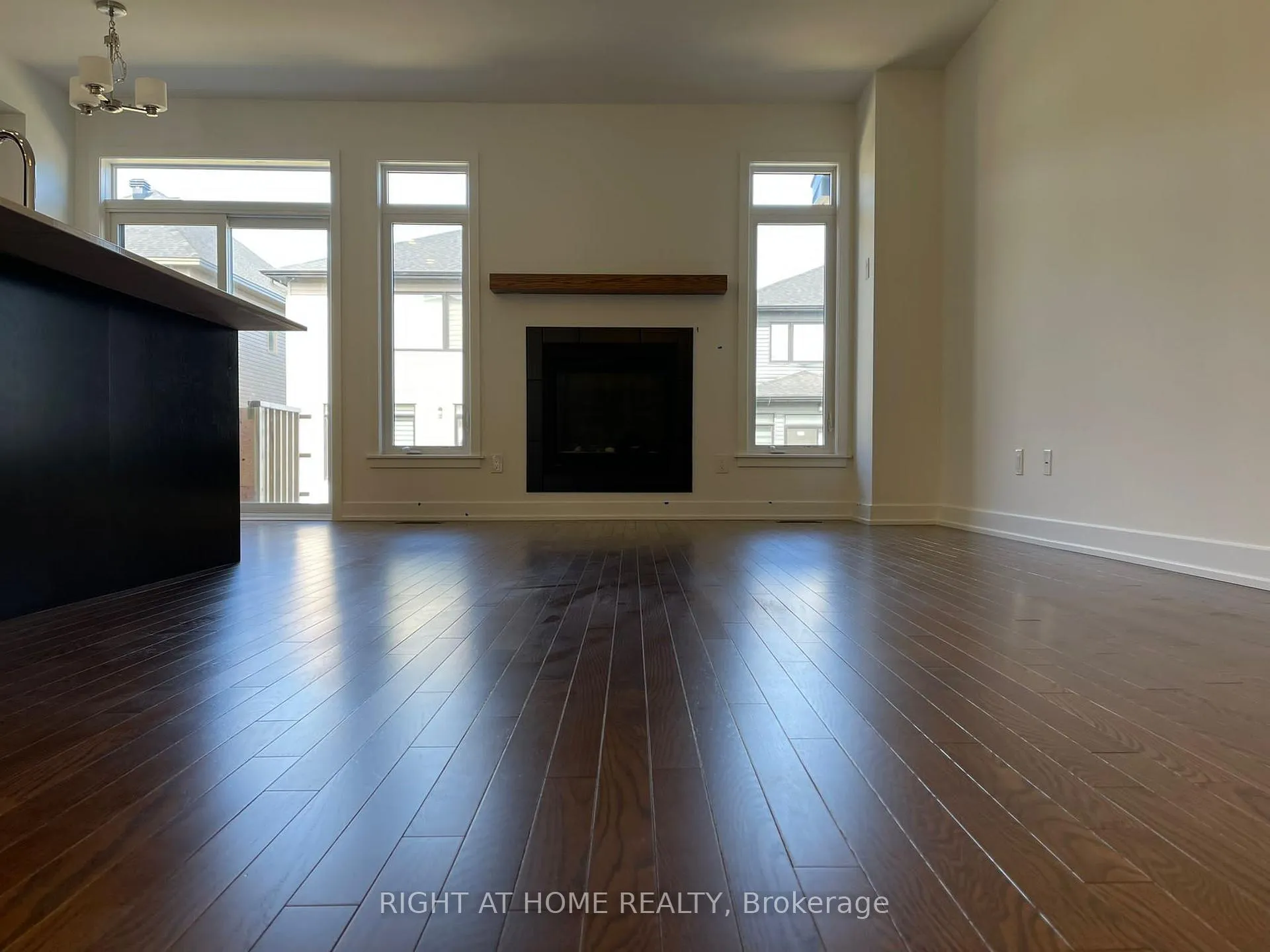 Photo 3 of 640 Rathburn Lane, Ottawa, Leitrim — HOMEH