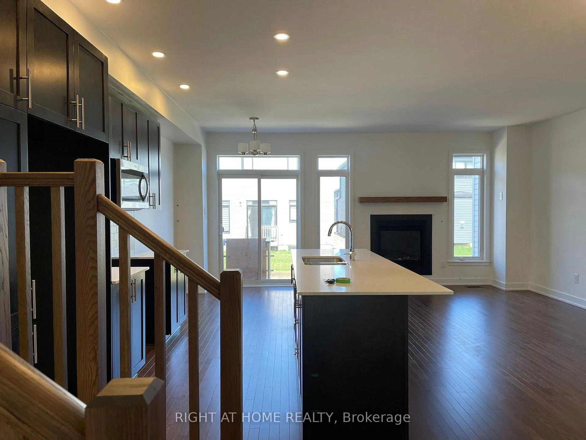 Photo 9 of 640 Rathburn Lane, Ottawa, Leitrim — HOMEH