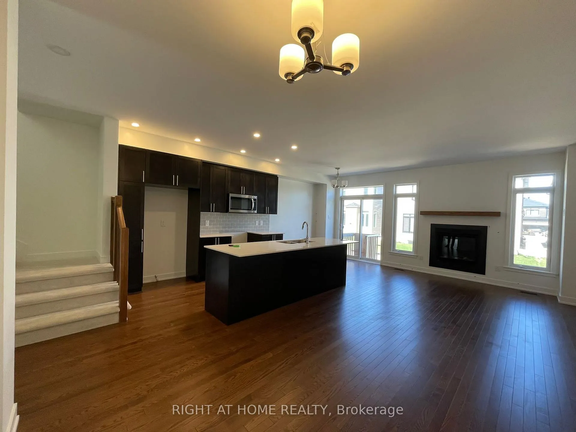 Photo 12 of 640 Rathburn Lane, Ottawa, Leitrim — HOMEH