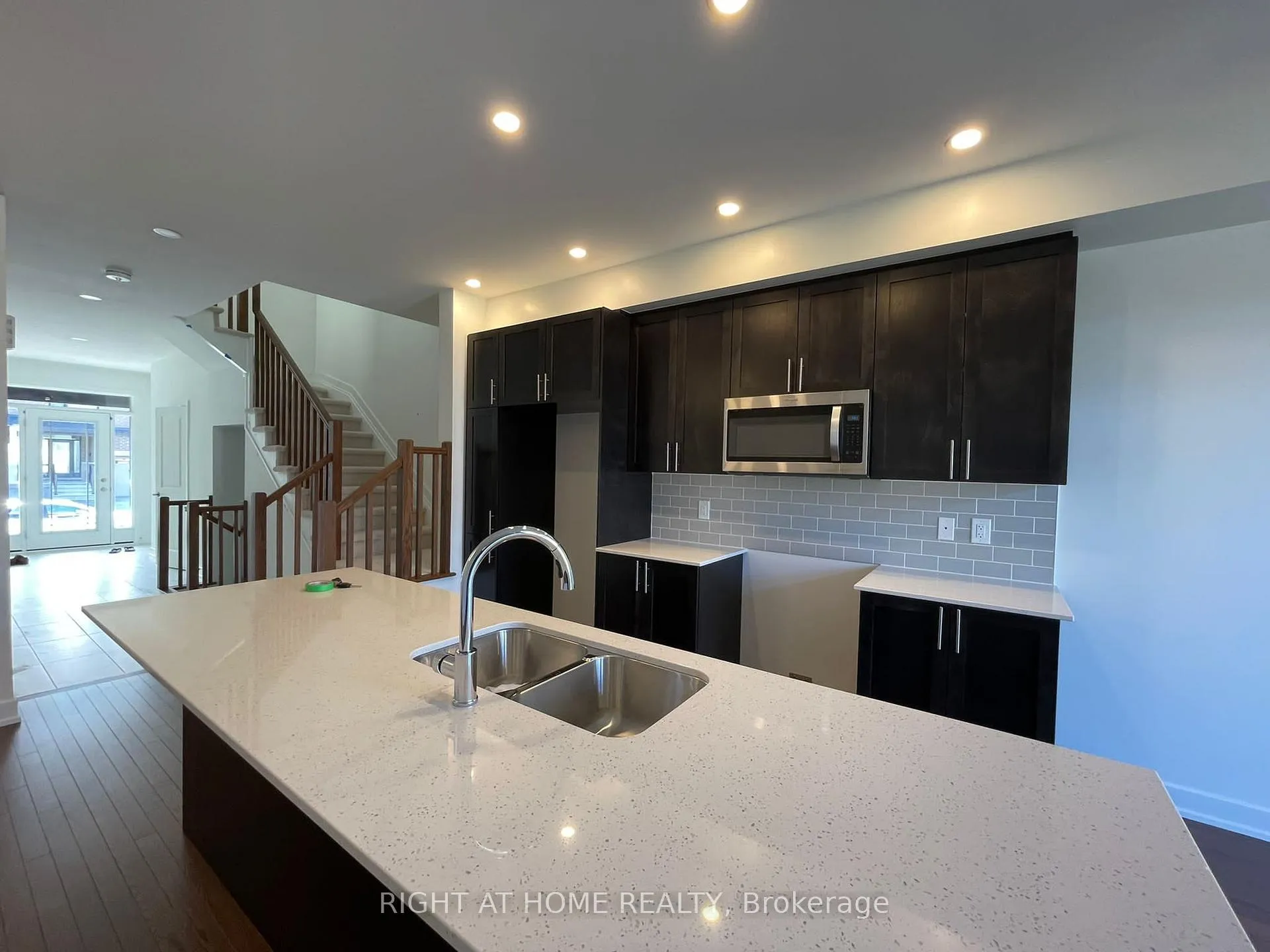 Photo 16 of 640 Rathburn Lane, Ottawa, Leitrim — HOMEH
