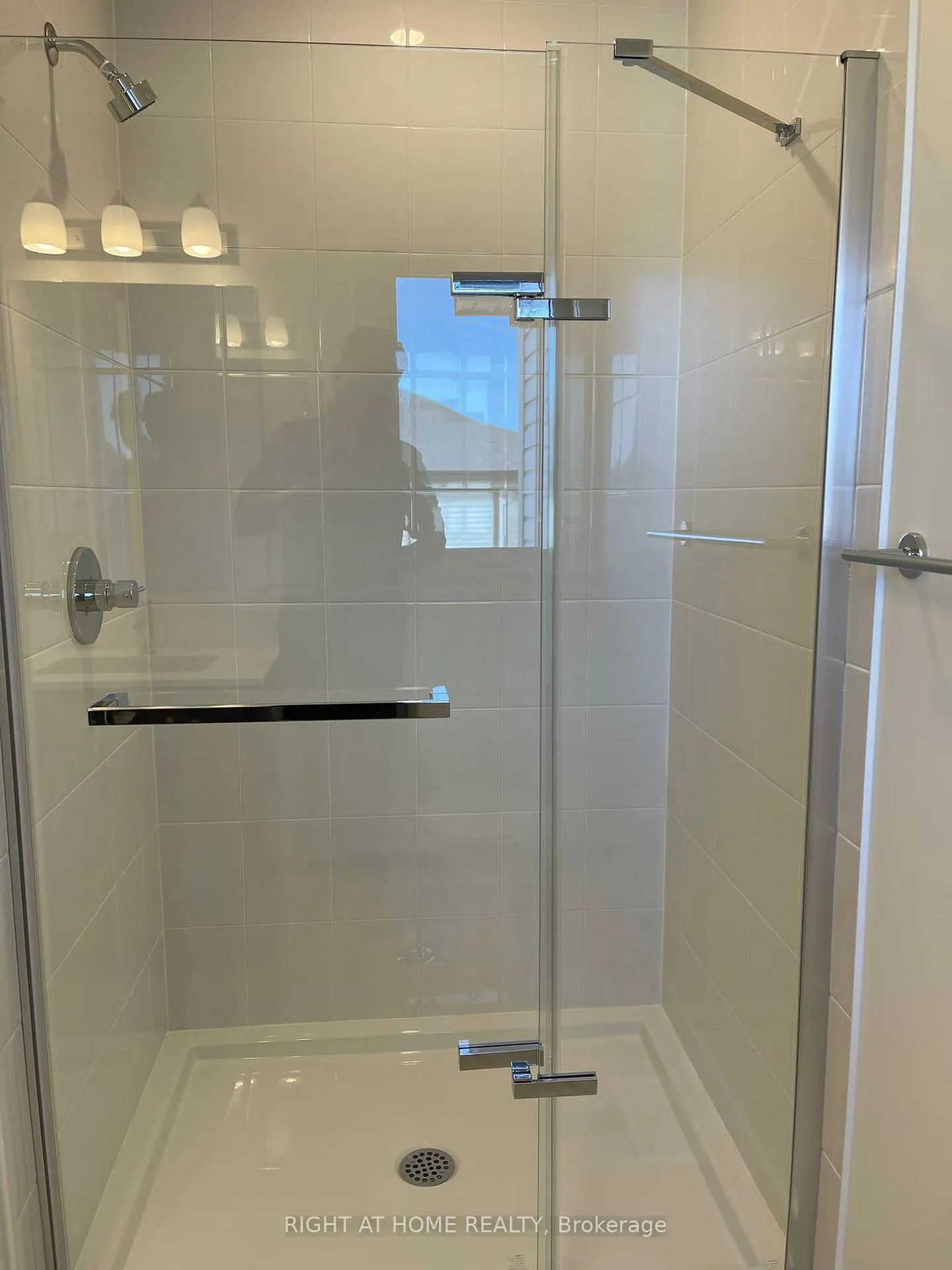 Photo 24 of 640 Rathburn Lane, Ottawa, Leitrim — HOMEH