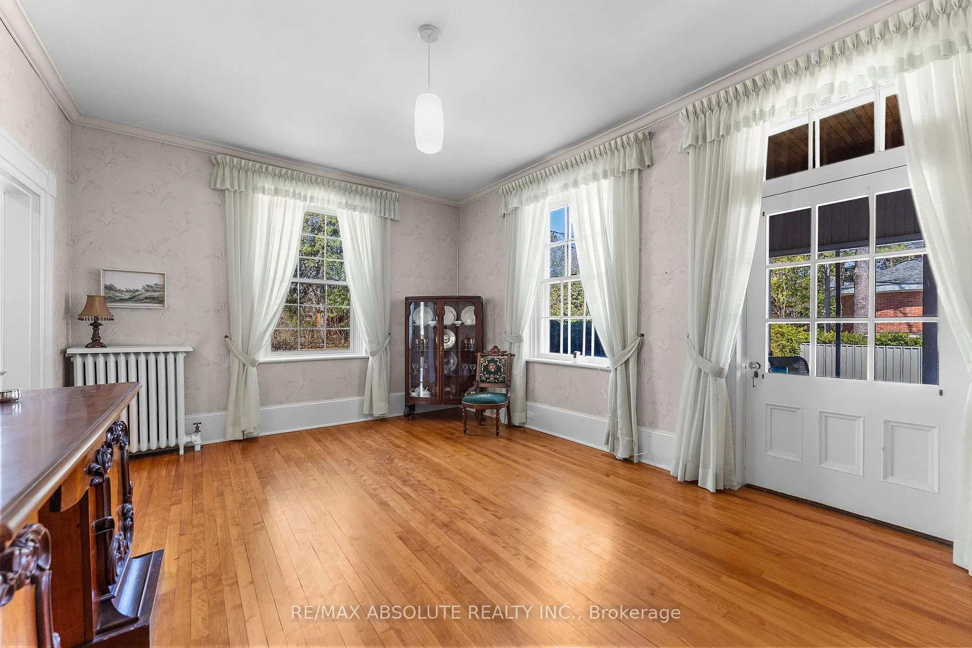 Photo 11 of 277 John Street N, Arnprior — HOMEH