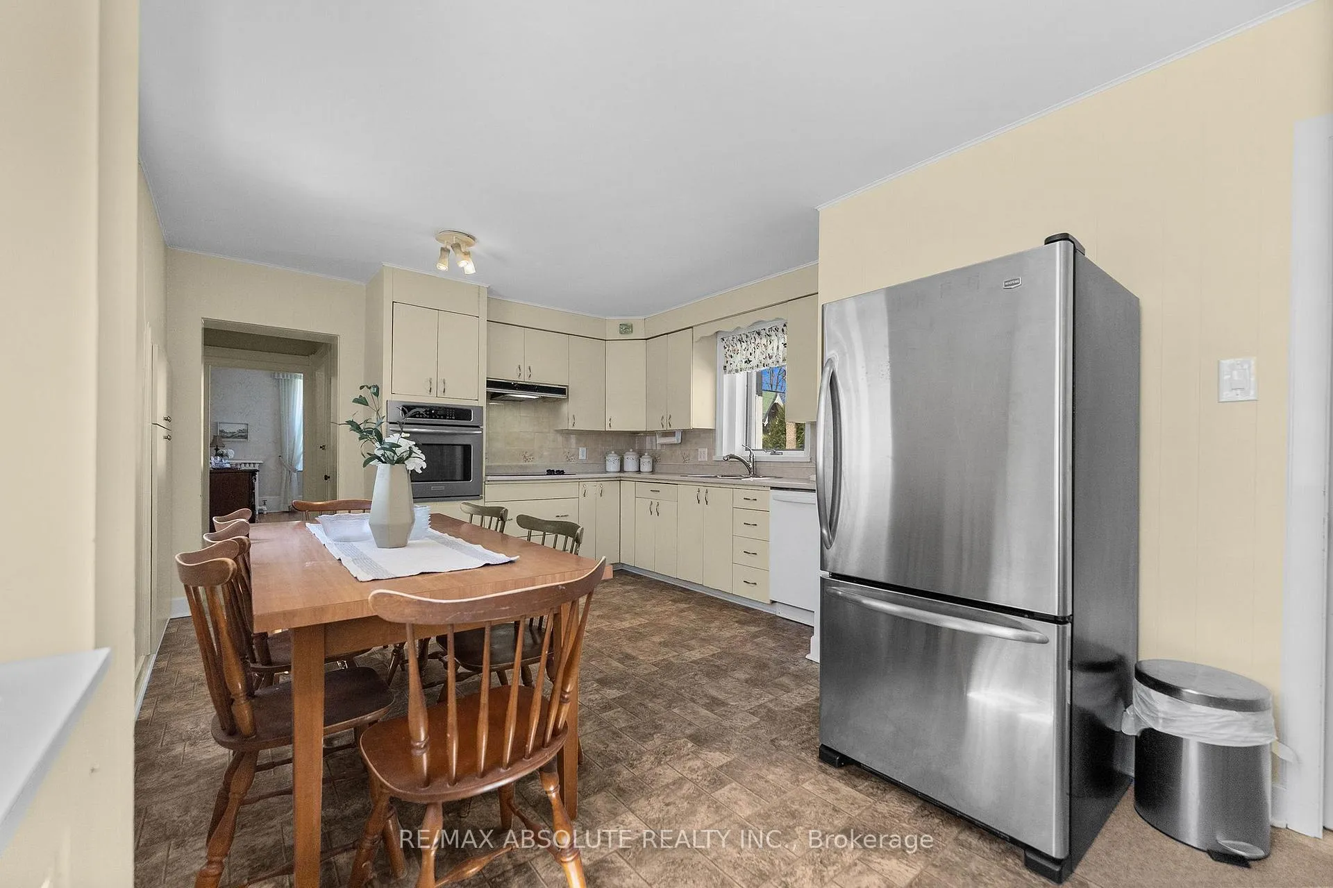 Photo 15 of 277 John Street N, Arnprior — HOMEH