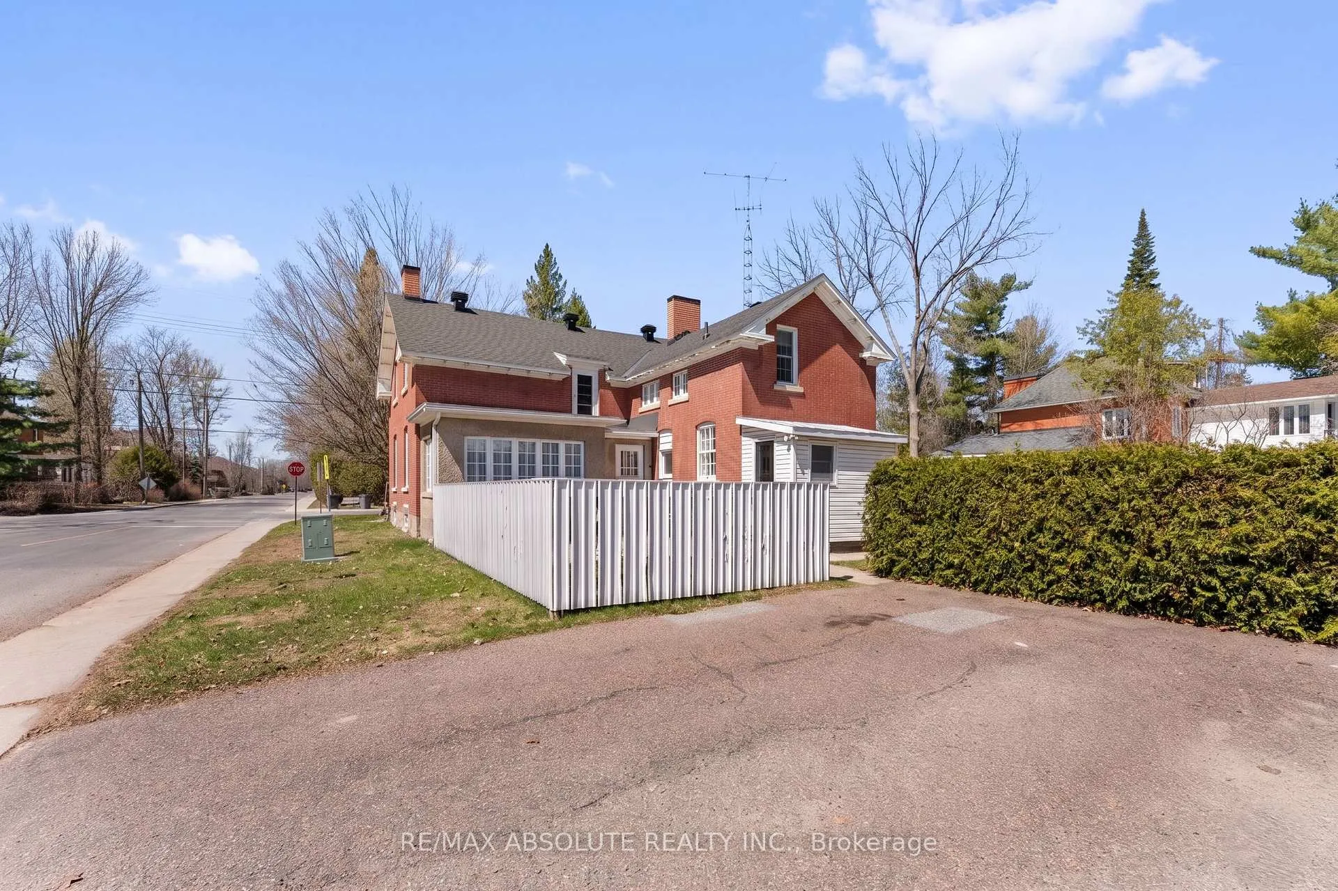 Photo 43 of 277 John Street N, Arnprior — HOMEH