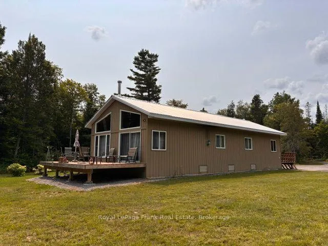 Photo 3 of 989 Mckenzie Lake Road, South Algonquin — HOMEH