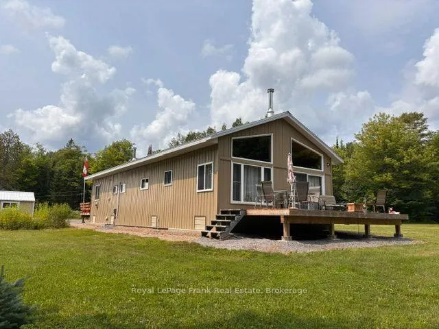 Photo 4 of 989 Mckenzie Lake Road, South Algonquin — HOMEH