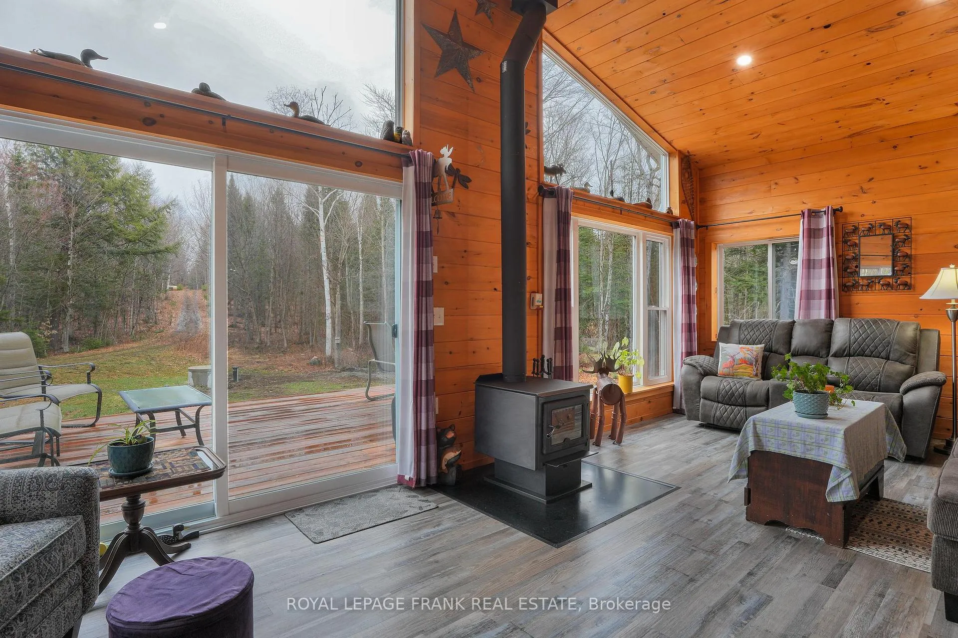 Photo 14 of 989 Mckenzie Lake Road, South Algonquin — HOMEH