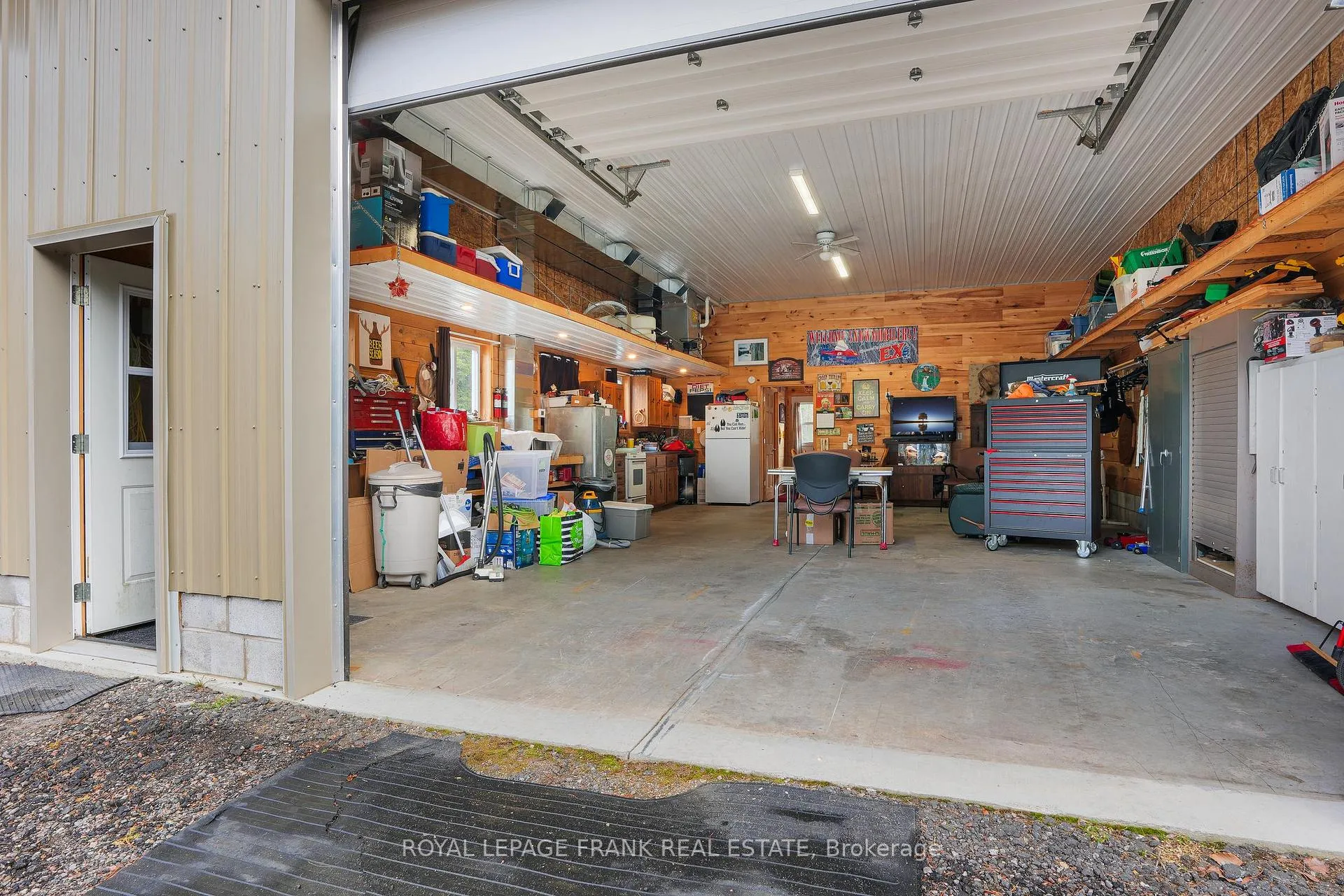 Photo 23 of 989 Mckenzie Lake Road, South Algonquin — HOMEH