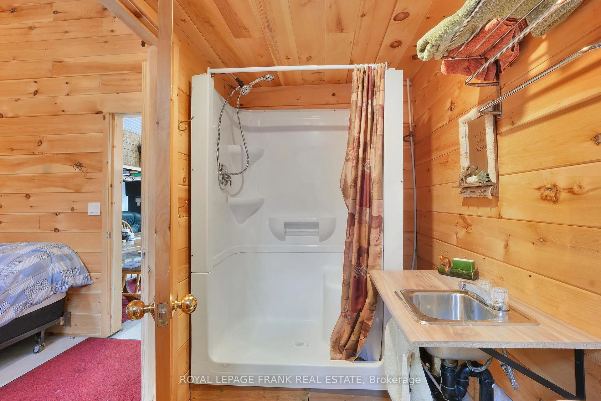 Photo 27 of 989 Mckenzie Lake Road, South Algonquin — HOMEH