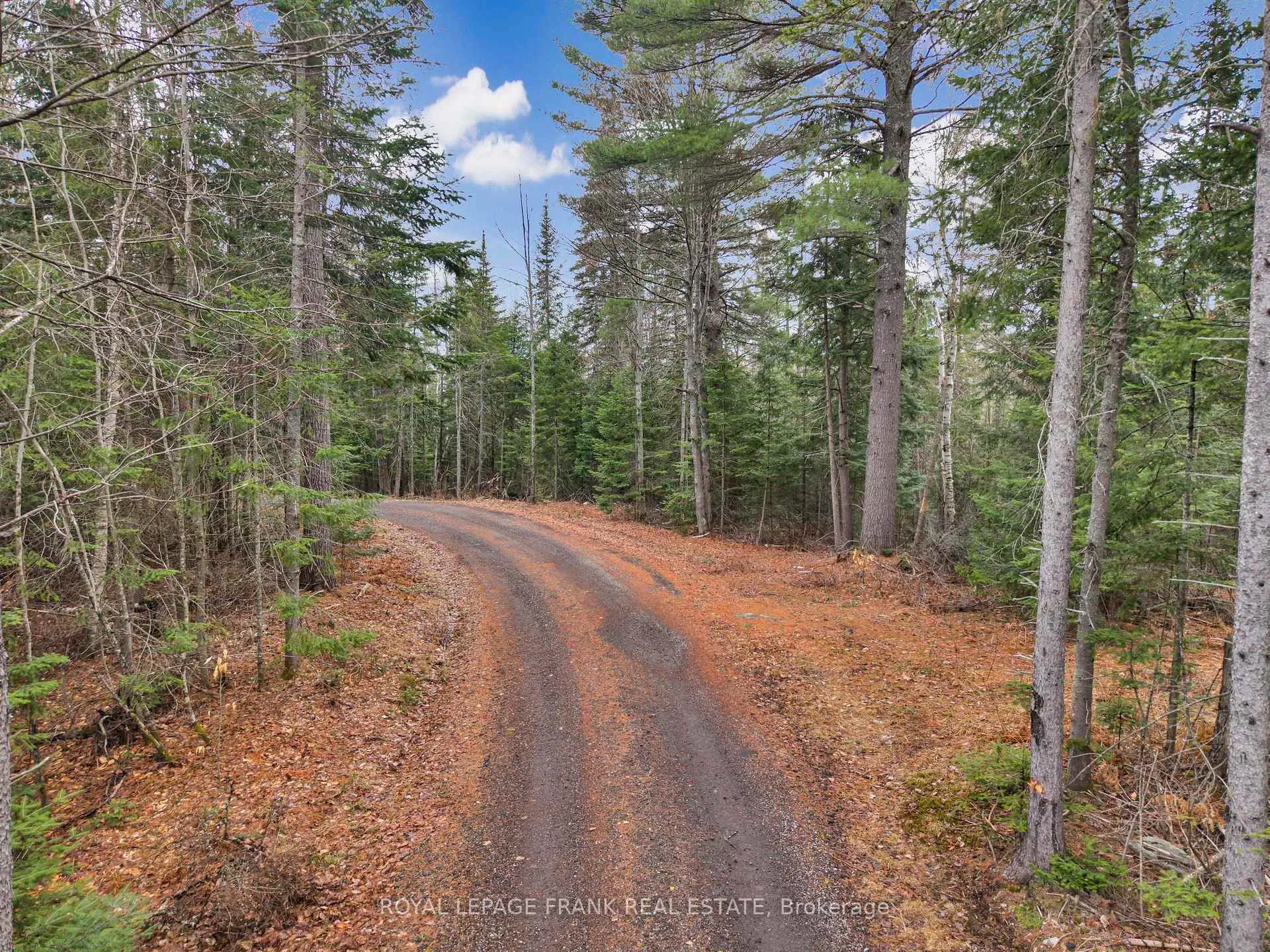 Photo 39 of 989 Mckenzie Lake Road, South Algonquin — HOMEH