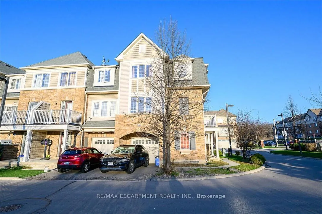 Photo 1 of Unit 35, 7 Sirente Drive, Hamilton, Crerar — HOMEH